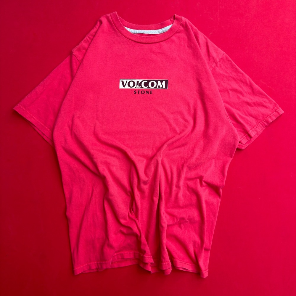 VTG SKATE Y2K Volcom Stone Men Red Graphic Logo TShirt Short Sleeve Cotton LargE